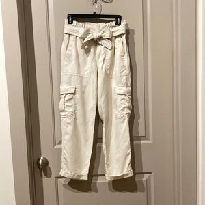 Banana republic cropped cargo pants, size 2